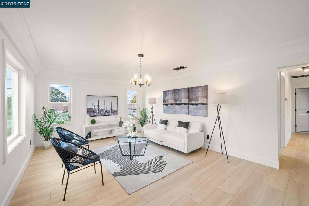 Vallejo, CA 94590,220 Cassady St