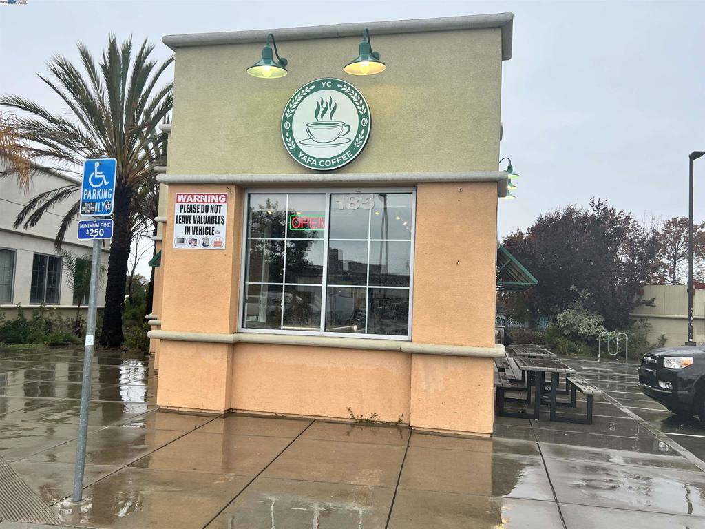 Oakland, CA 94603,185 98TH AVE