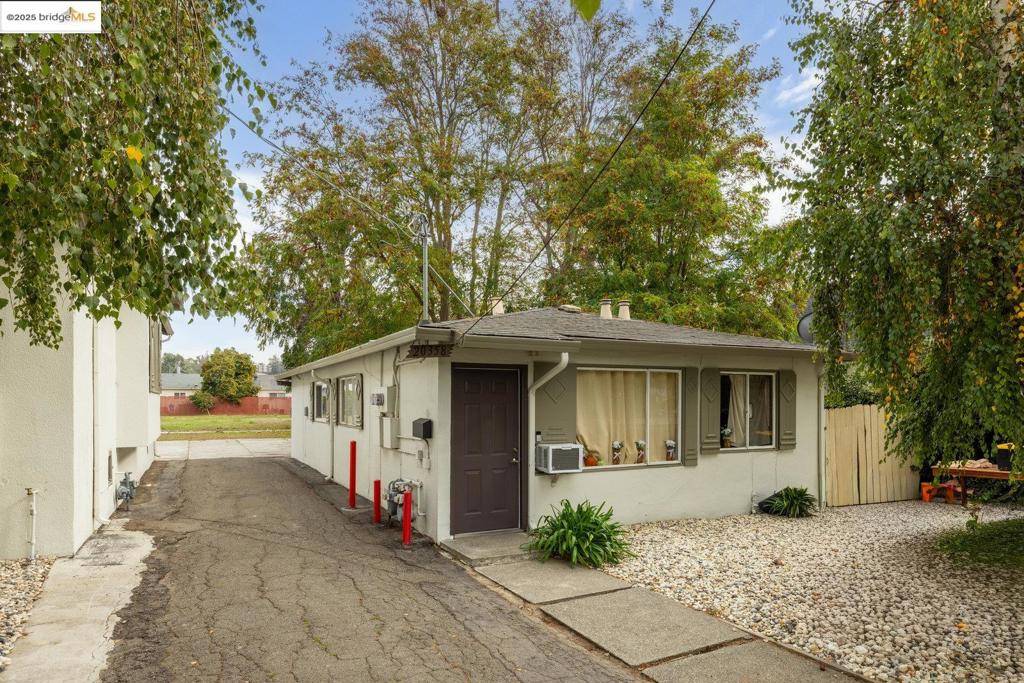 Hayward, CA 94541,20342 Concord Ave