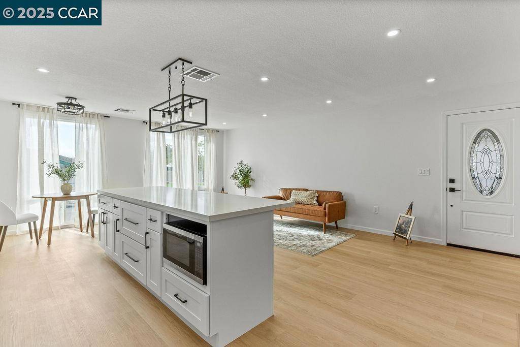 Brentwood, CA 94513,3660 Walnut Blvd