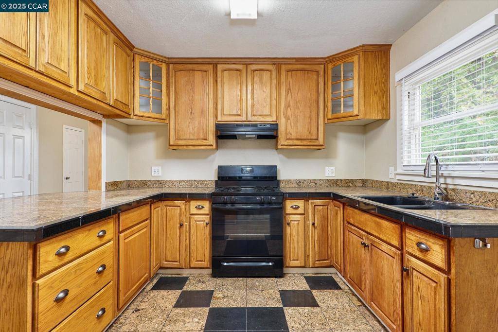 Rio Vista, CA 94571,135 N 5Th St