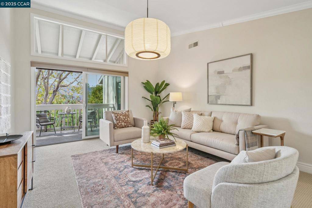 Walnut Creek, CA 94595,870 Terra California Dr #5