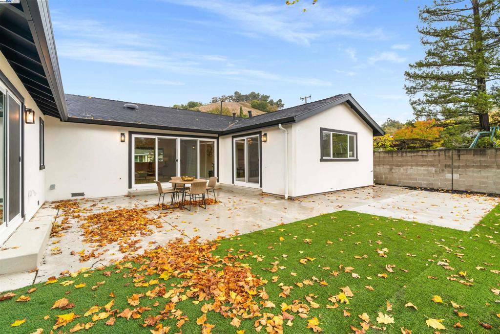 Lafayette, CA 94549,3161 Plymouth Rd