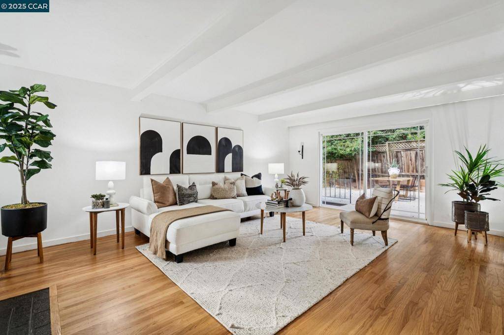 Lafayette, CA 94549,980 Janet Ln