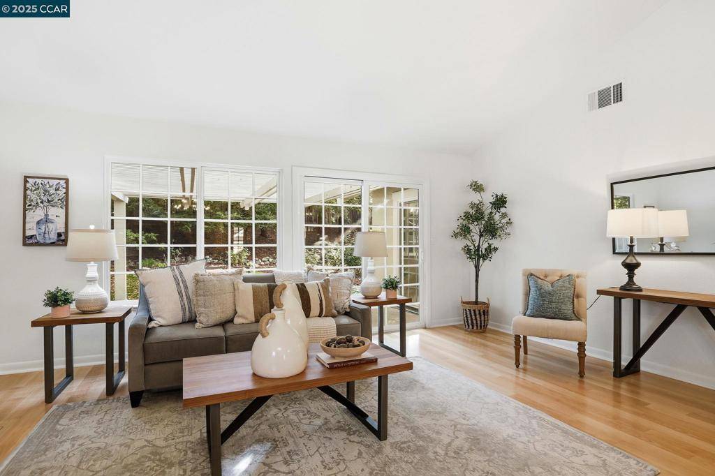 Danville, CA 94506,15 Chardonnay Ct