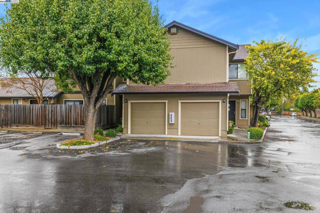 Hollister, CA 95023,801 Nash Rd #G4