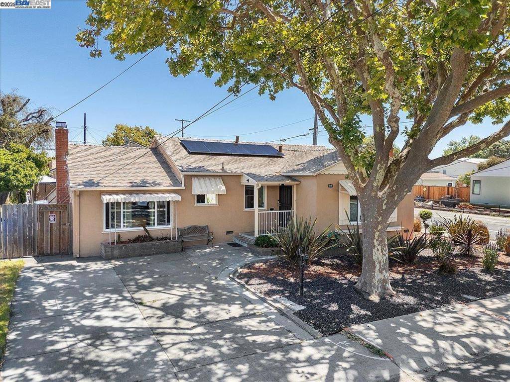 San Leandro, CA 94579,15106 Edgemoor St