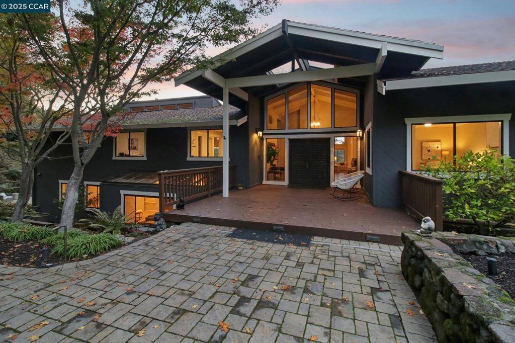 Lafayette, CA 94549,858 Mountain View Dr