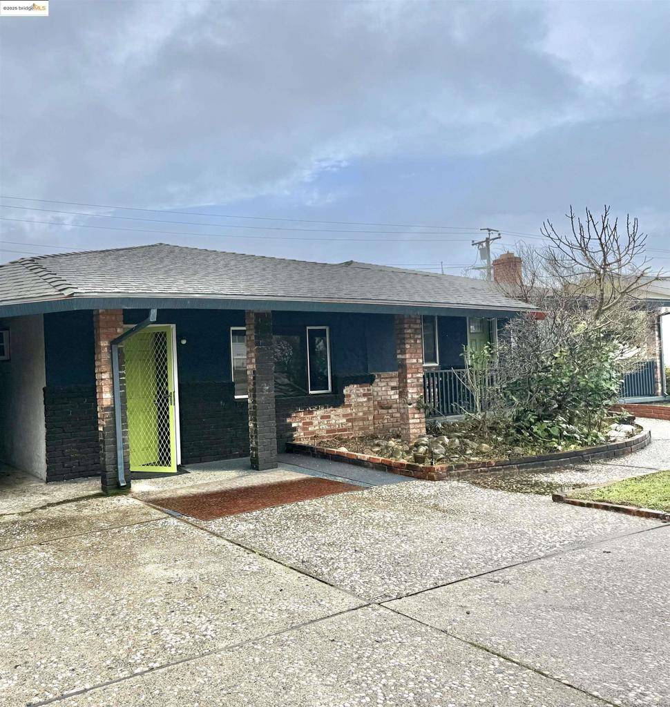 Rio Vista, CA 94571,949 Flores Way