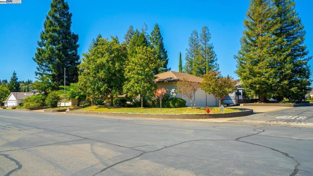 Cameron Park, CA 95682,3208 Bonanza Dr