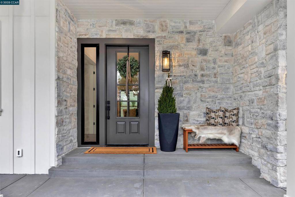 Lafayette, CA 94549,1362 Sunset Loop