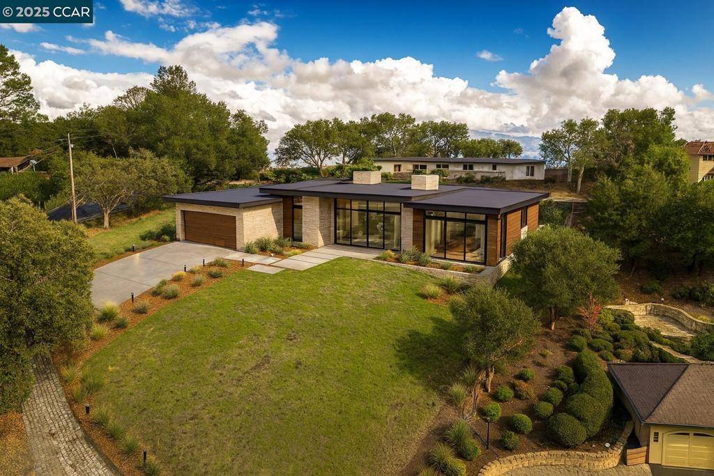 Lafayette, CA 94549,8 Gable Lane