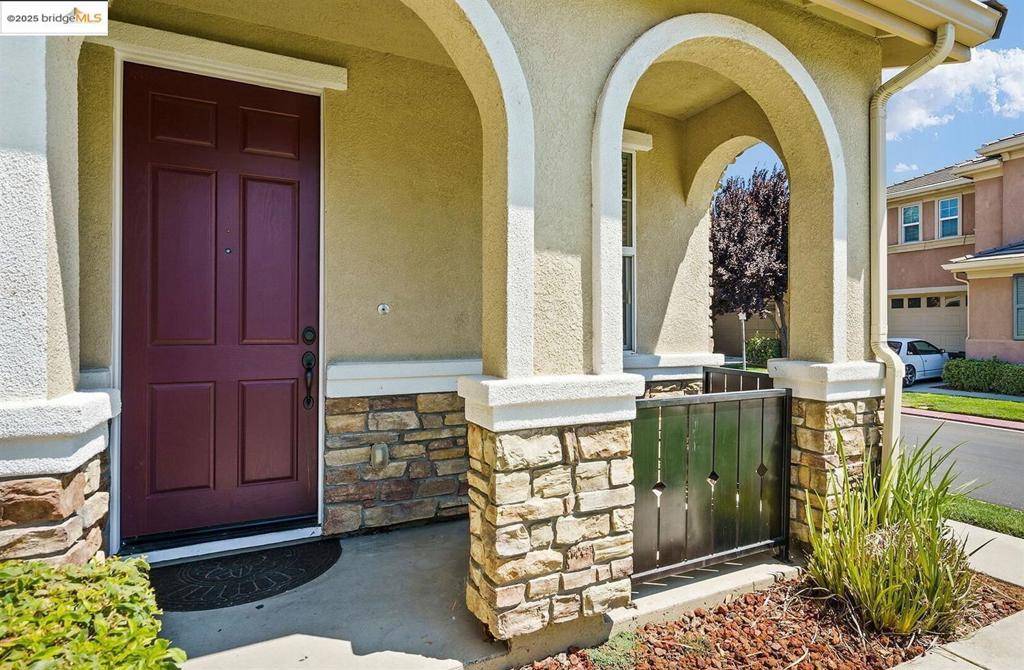 Lathrop, CA 95330-9999,17187 Atlantic Oak Lane