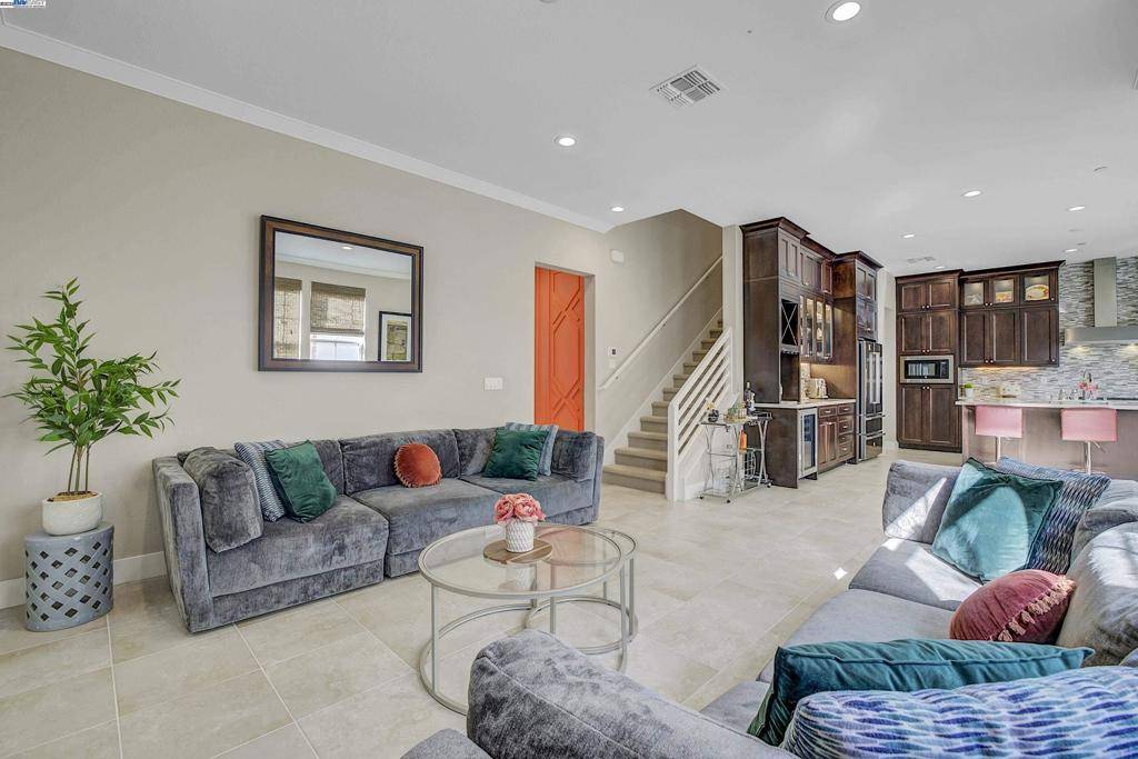 Newark, CA 94560,37515 Sea Bank St