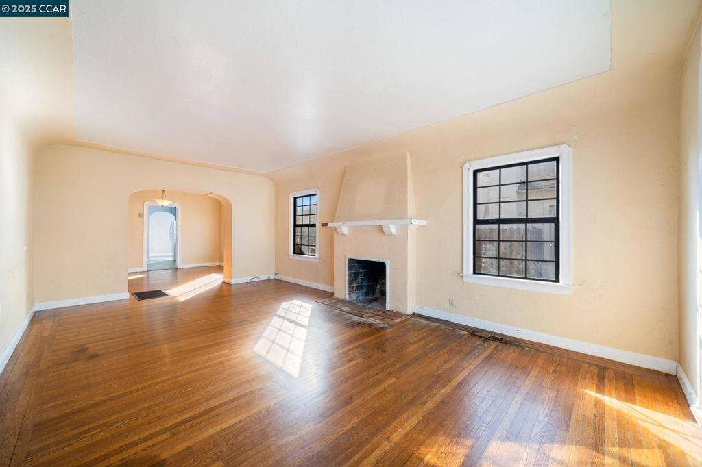 Oakland, CA 94603,2380 107th Avenue