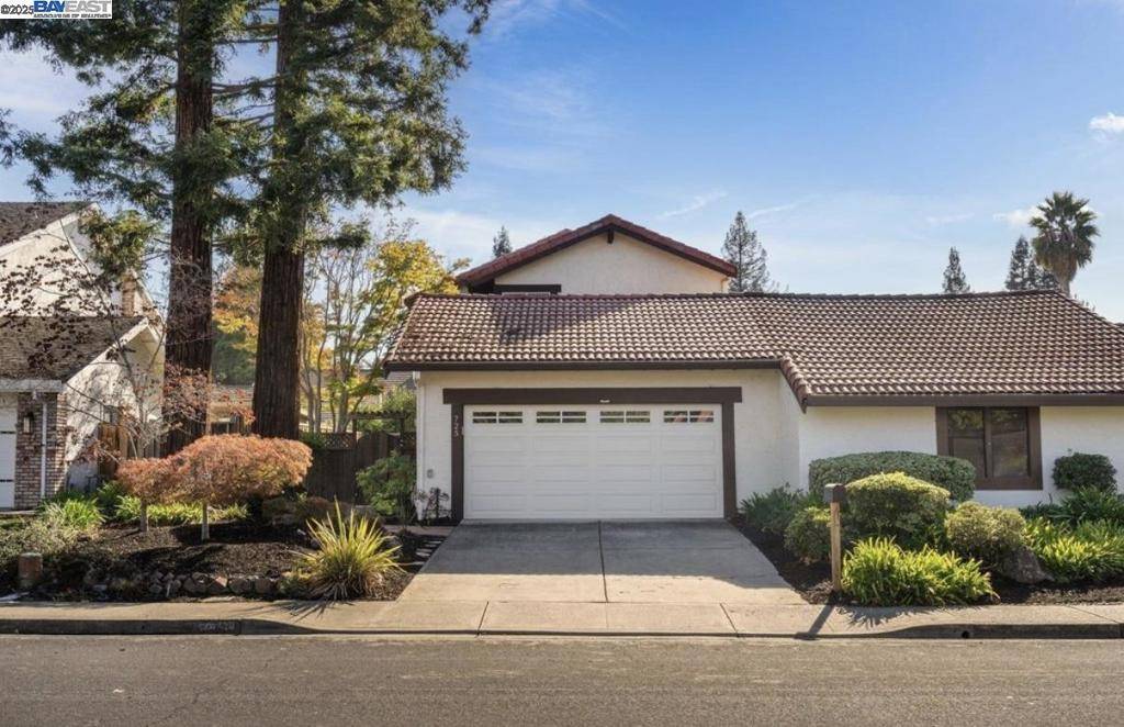 Danville, CA 94526,725 Old Creek Rd