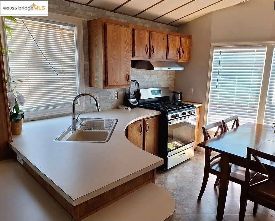 San Pablo, CA 94806,1153 Rumrill Blvd