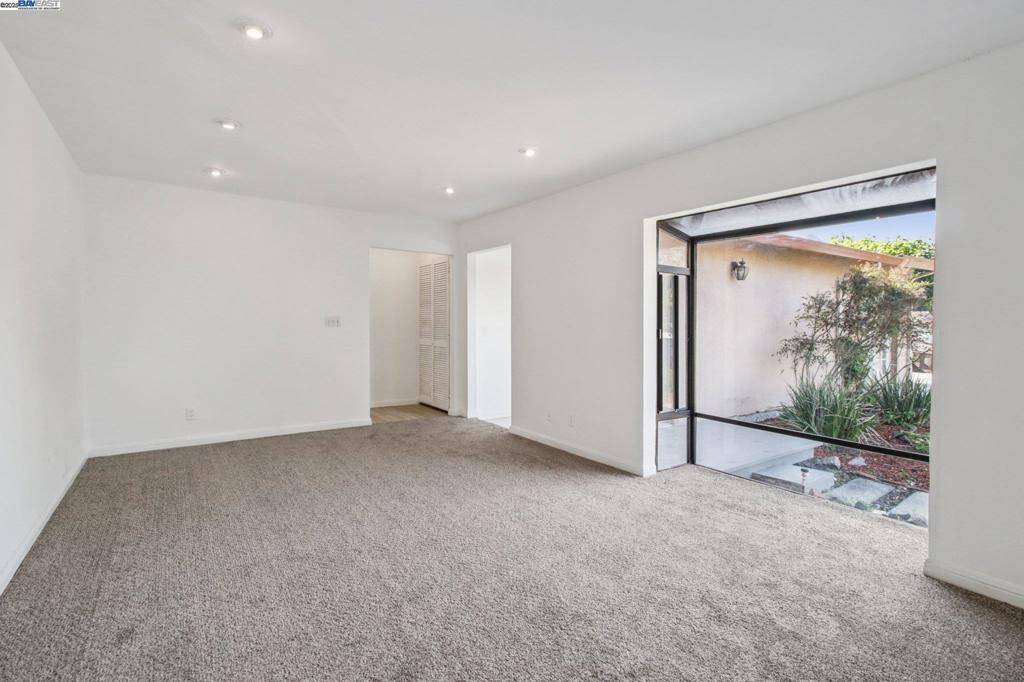 San Leandro, CA 94578,14683 Midland Rd