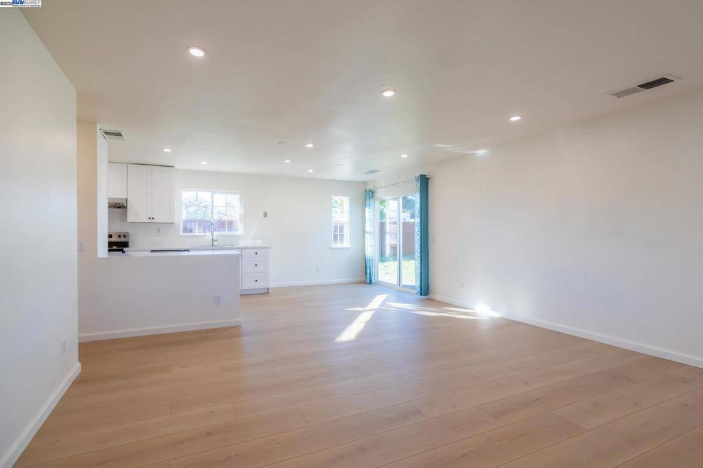 Pittsburg, CA 94565,2 Salisbury Dr