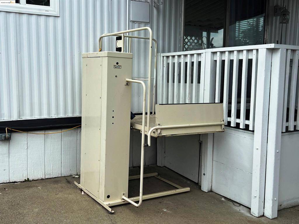 Oakley, CA 94561,210 W Cypress