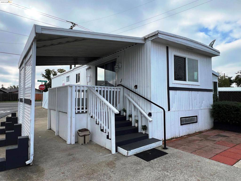 Oakley, CA 94561,210 W Cypress