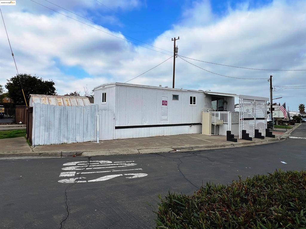 Oakley, CA 94561,210 W Cypress