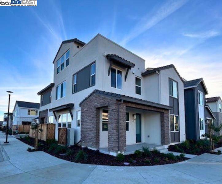 Napa, CA 94558,334 Sagebrush Drive