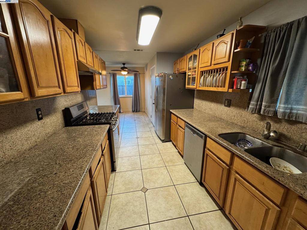 Dublin, CA 94568,7608 Canterbury Ln