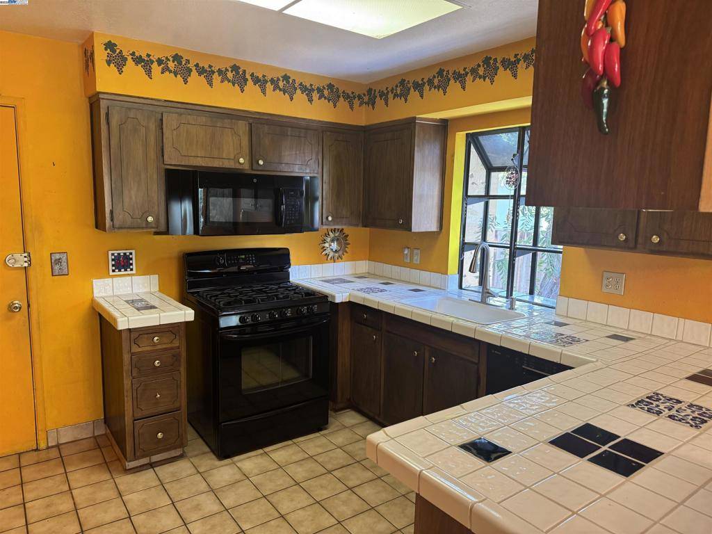 Livermore, CA 94550,552 Ruth Way