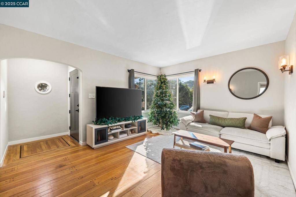 Oakland, CA 94605,3649 Shone Ave