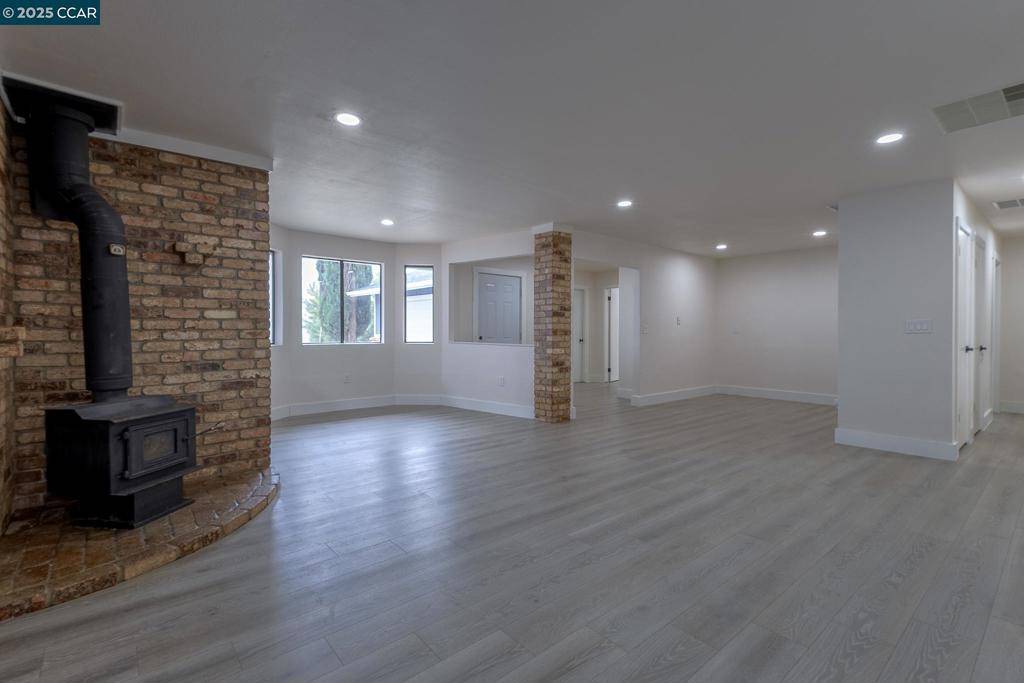 Hidden Valley Lake, CA 95467,19896 Bear Valley Rd