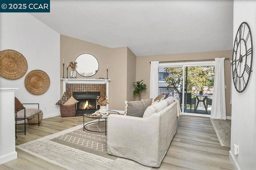 Martinez, CA 94553,2414 Heatherleaf Ln