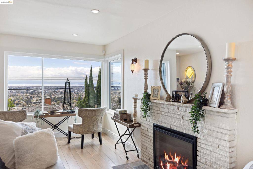 Oakland, CA 94605,7756 Sunkist Dr