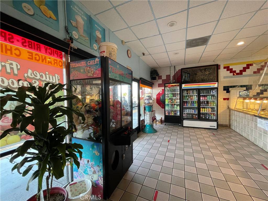 Anaheim, CA 92802,920 Euclid ST