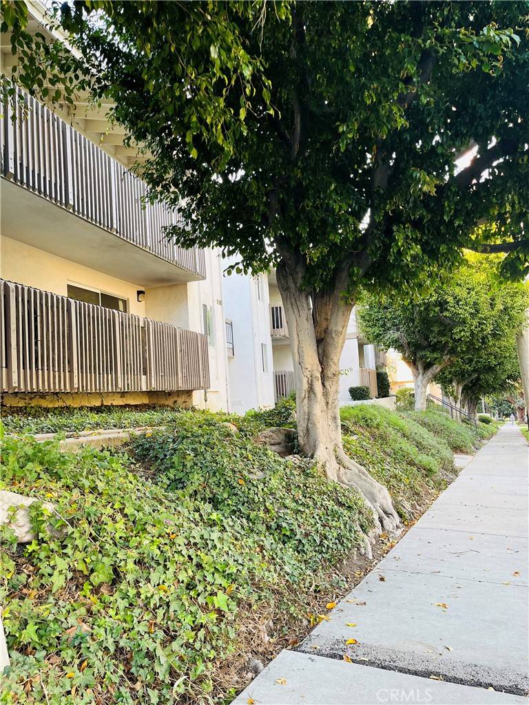 Montebello, CA 90640,1661 Neil Armstrong ST #103
