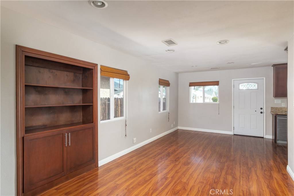 Azusa, CA 91702,413 N Barbara AVE