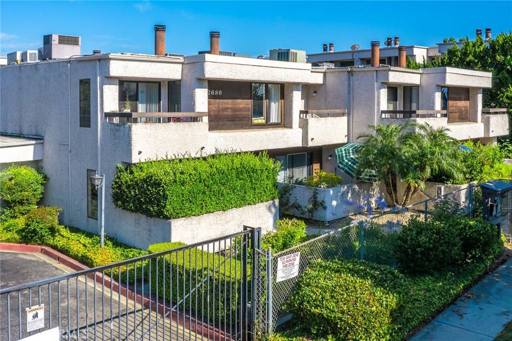 Altadena, CA 91001,2680 Lake AVE #8