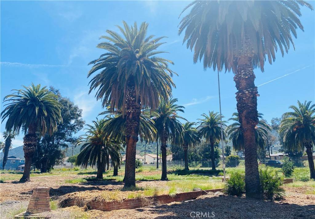 Lake Elsinore, CA 92530,15900 Grand AVE