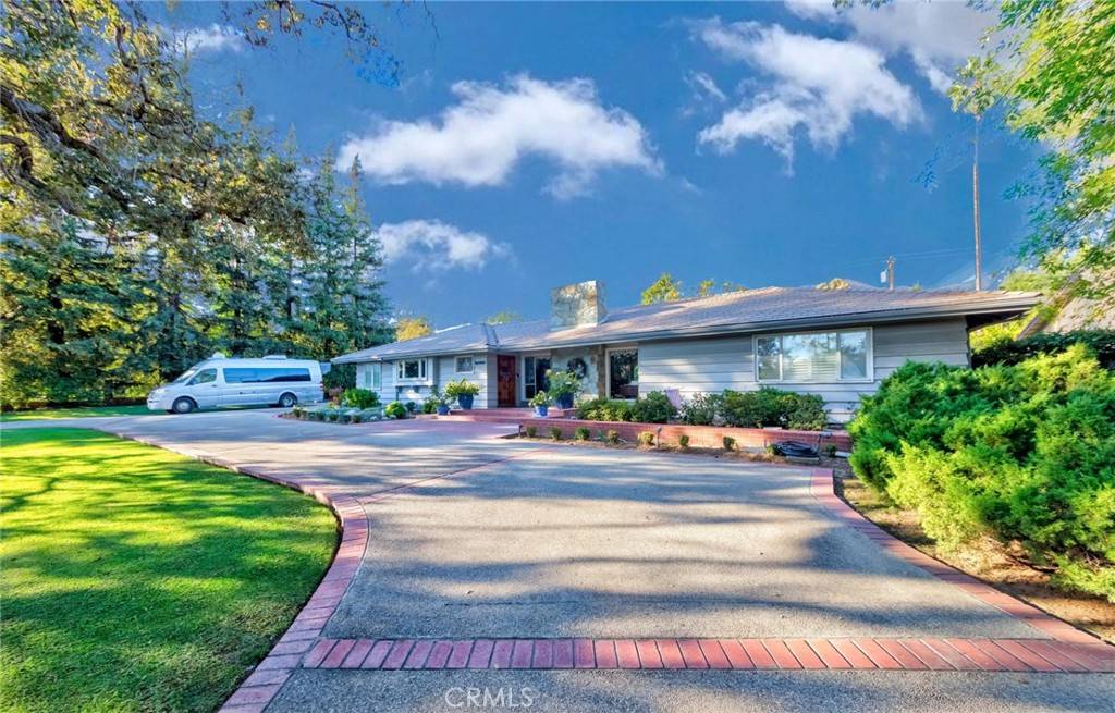 Arcadia, CA 91006,645 W Foothill BLVD