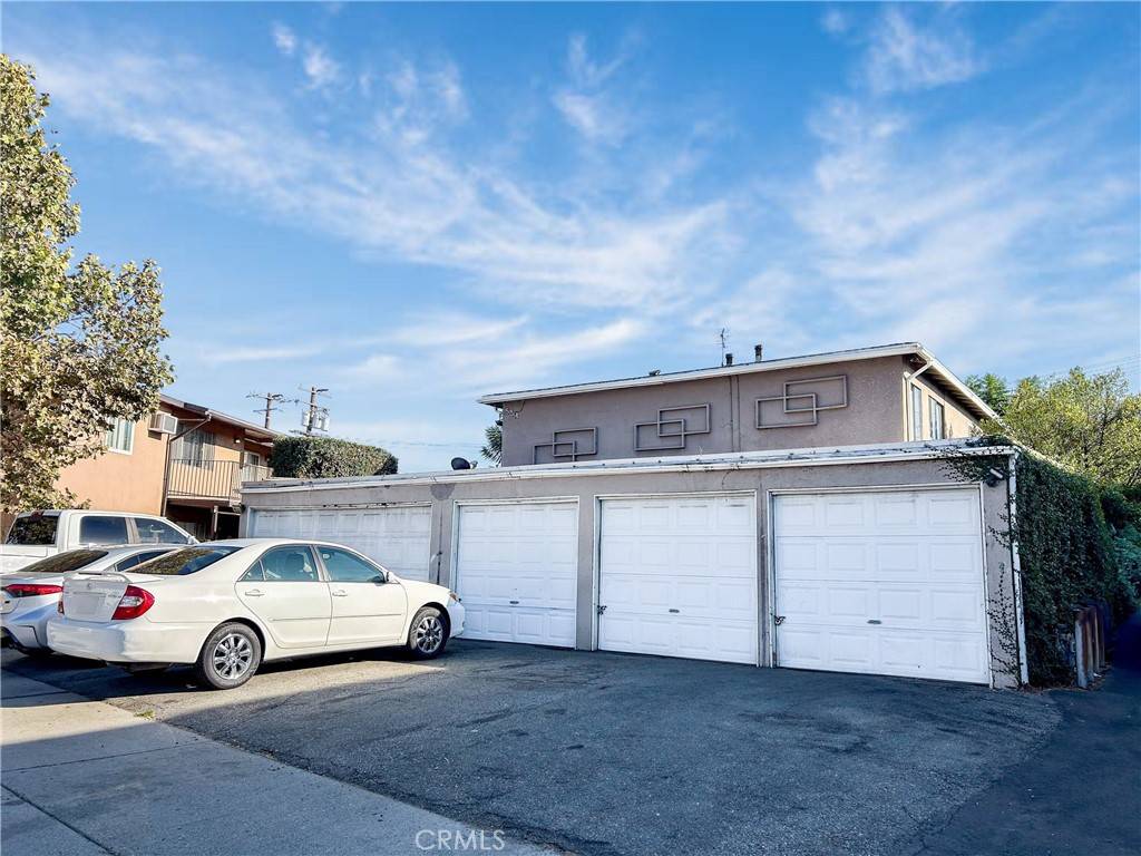 Covina, CA 91723,554 E Hurst ST