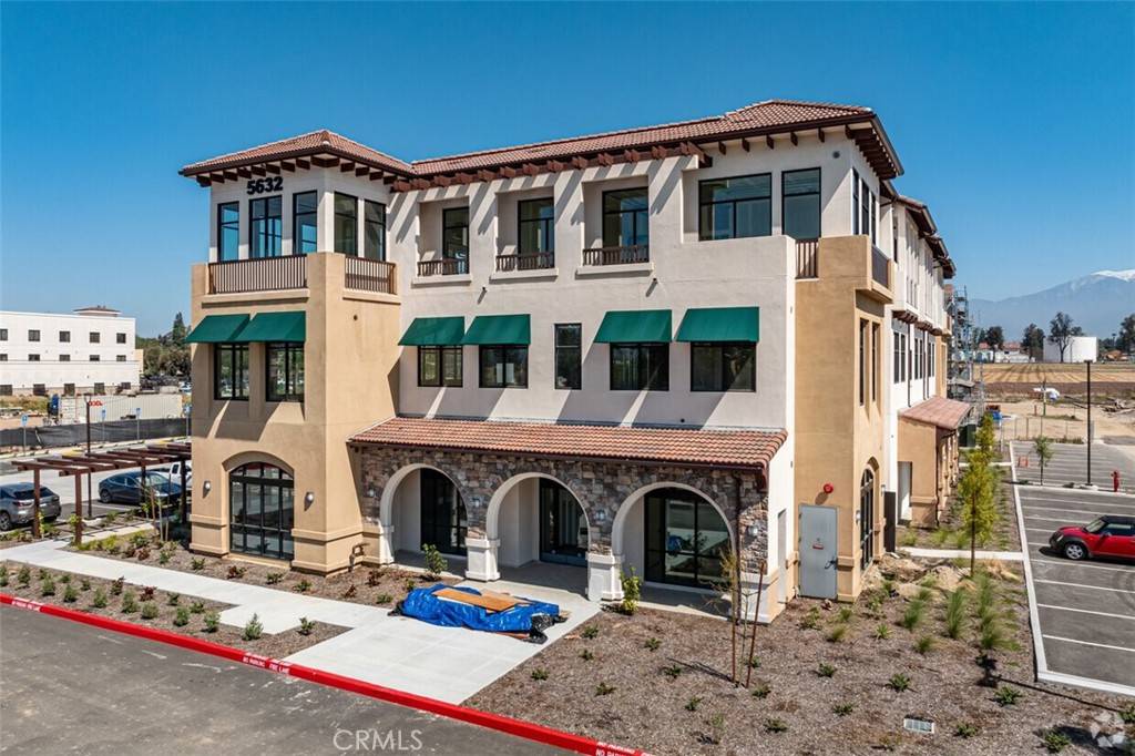 Chino, CA 91710,5624 Philadelphia #202