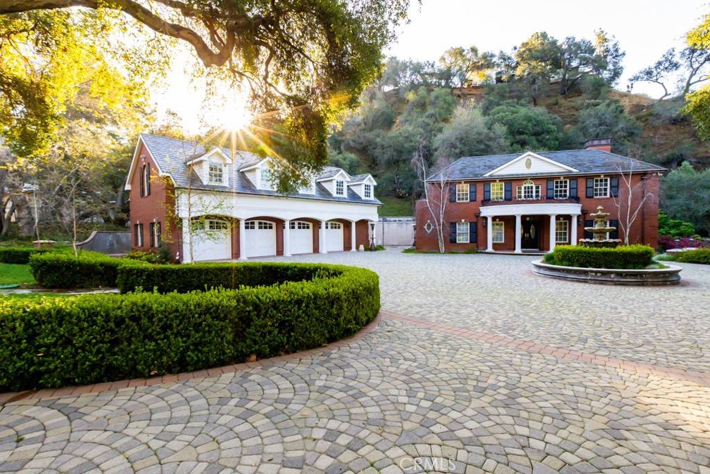 Bradbury, CA 91008,10 Woodlyn LN