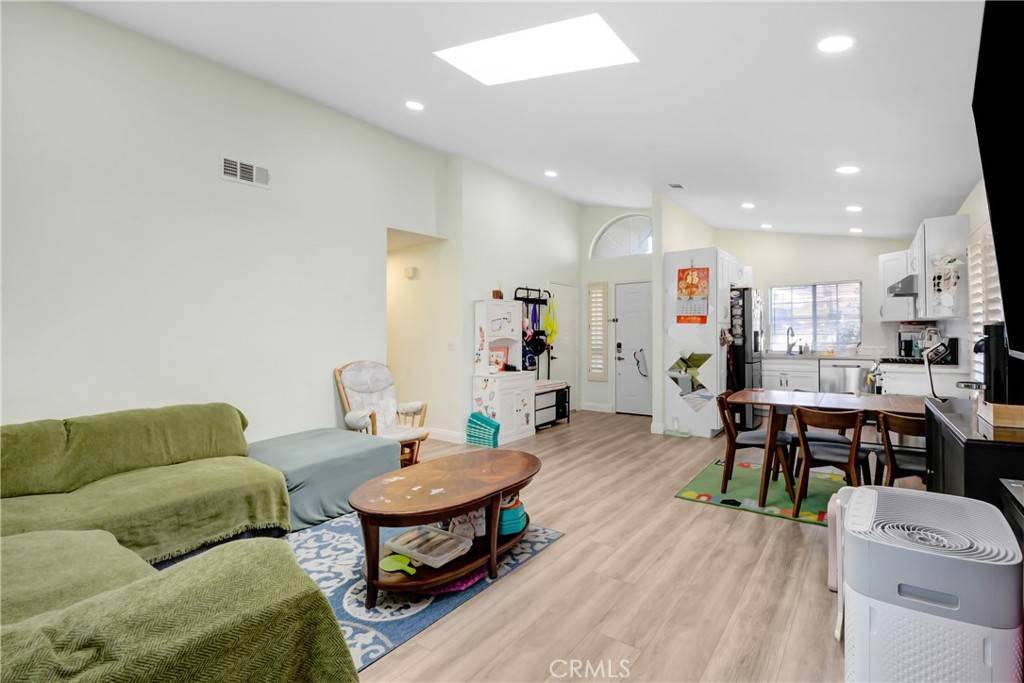 Rancho Cucamonga, CA 91701,11137 Amarillo ST
