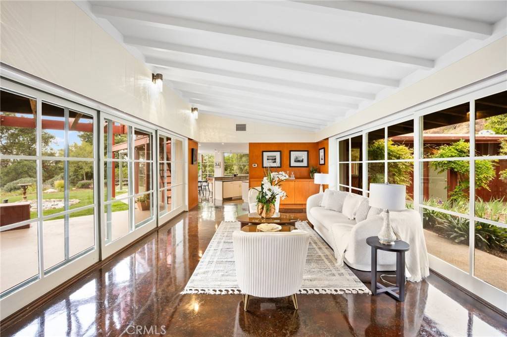 Sierra Madre, CA 91024,650 Baldwin CT