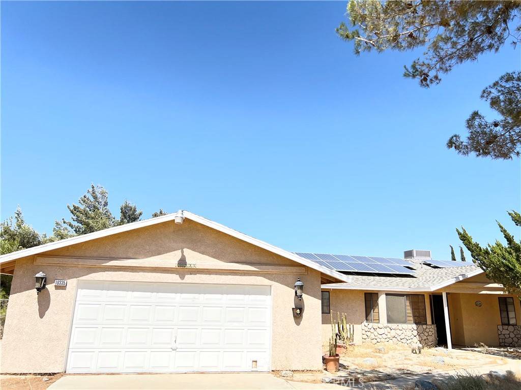 Oak Hills, CA 92344,10335 Columbine RD