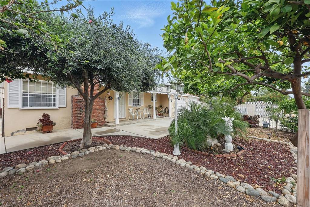 El Monte, CA 91732,5411 La Madera AVE