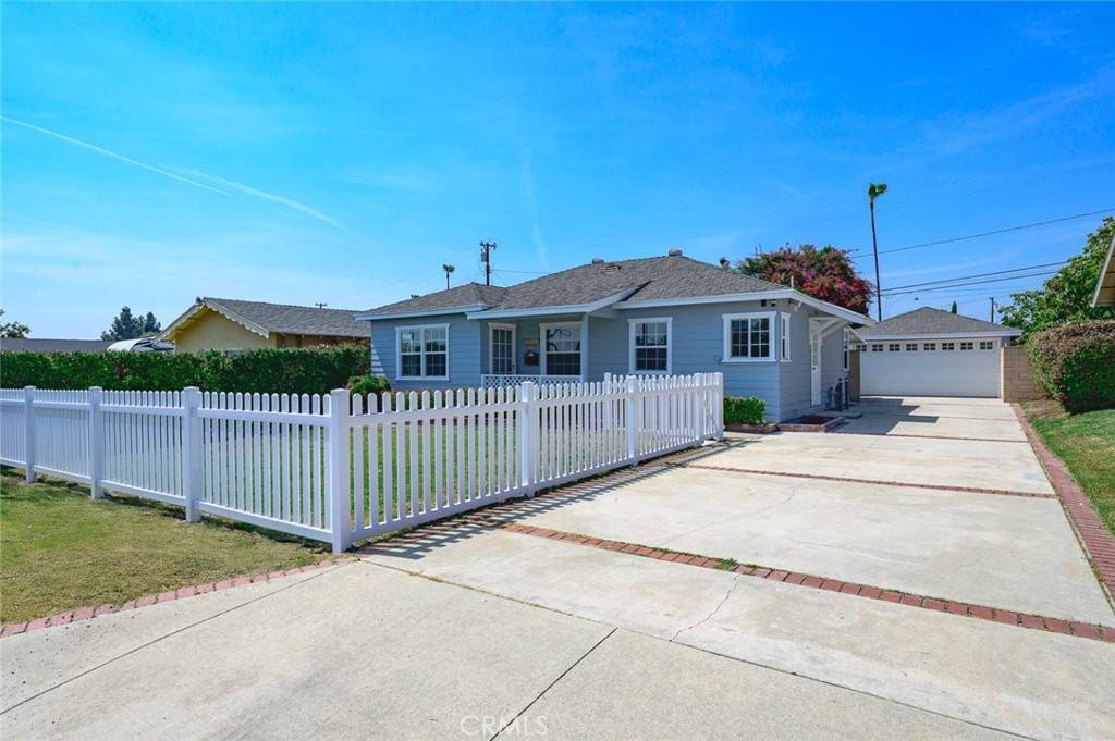La Puente, CA 91744,17103 Samgerry DR