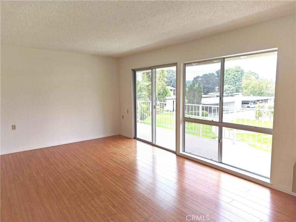 Laguna Woods, CA 92637,2122 Ronda Granada #P