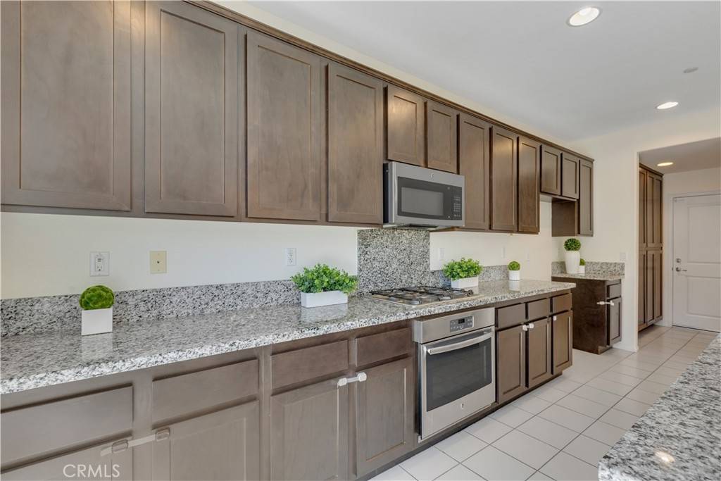 Chino, CA 91710,5641 Buckthorn CT