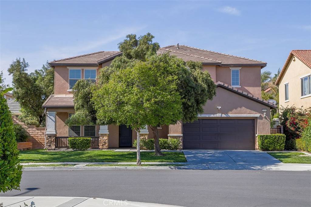 Eastvale, CA 92880,13208 Early Crimson ST